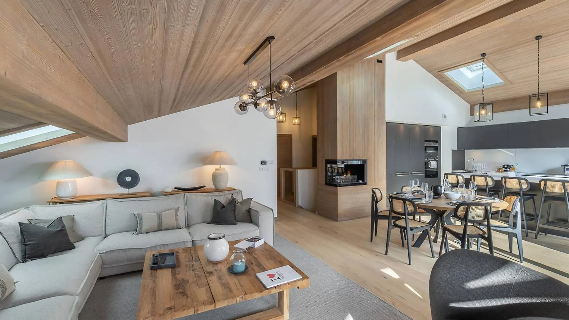 Penthouse A Megeve Avec Piscine, Sauna Et Salle De Sport - Fr-1-569-68