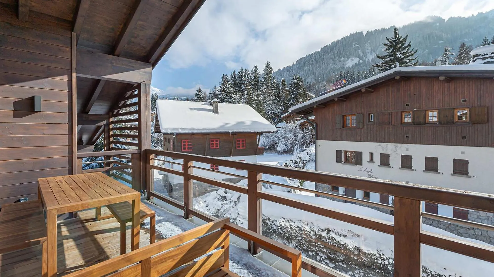 Penthouse A Megeve Avec Piscine, Sauna Et Salle De Sport - Fr-1-569-68