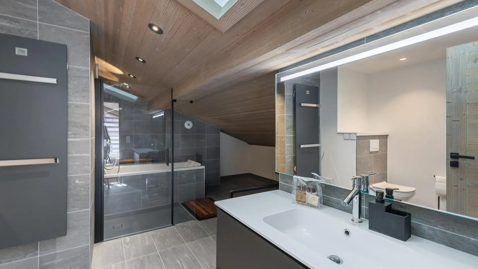 Penthouse A Megeve Avec Piscine, Sauna Et Salle De Sport - Fr-1-569-68 Daire